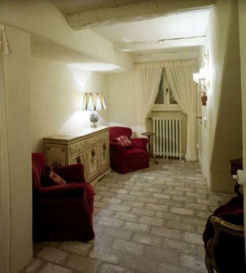 Hotel Castello di Albereto Trarivi Exteriér fotografie